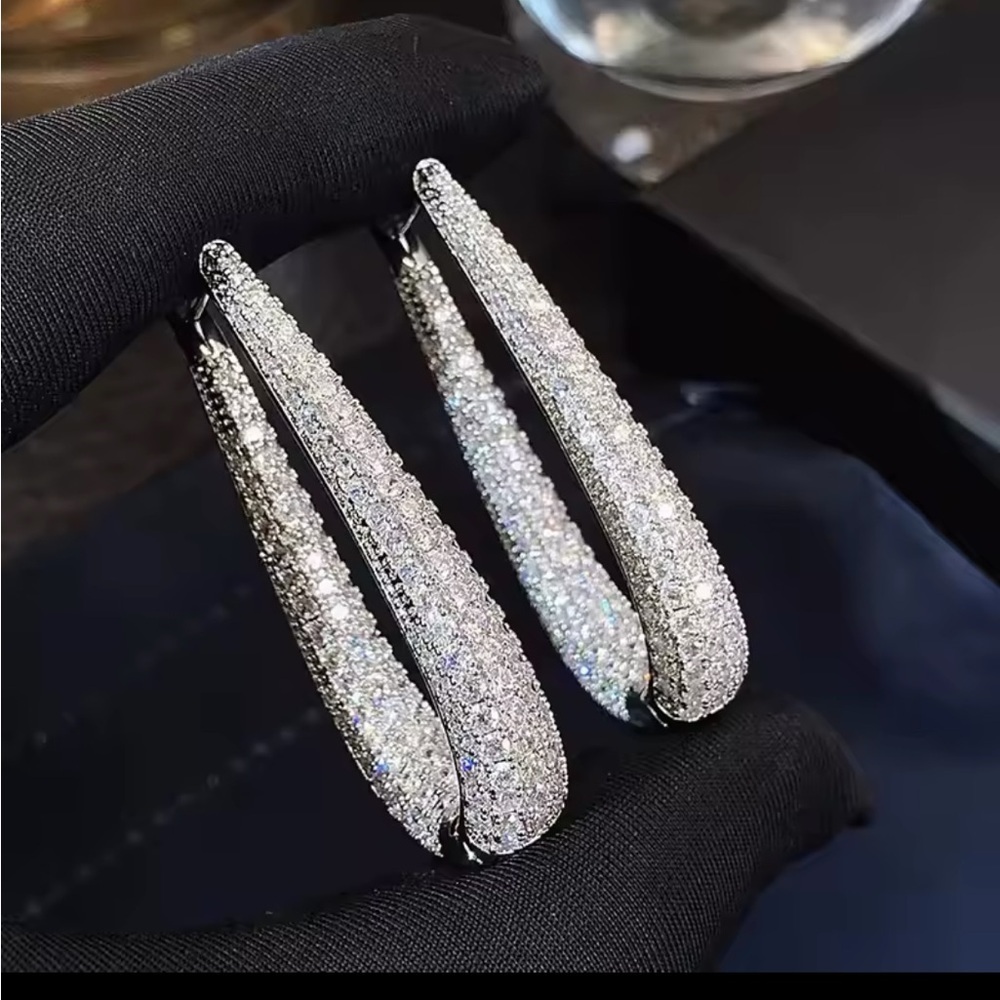 Dazzling Crystal Drop Earrings - Picture 6 of 6